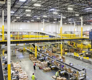 Amazon automatiserait les licenciements liés à la productivité de ses salariés américains